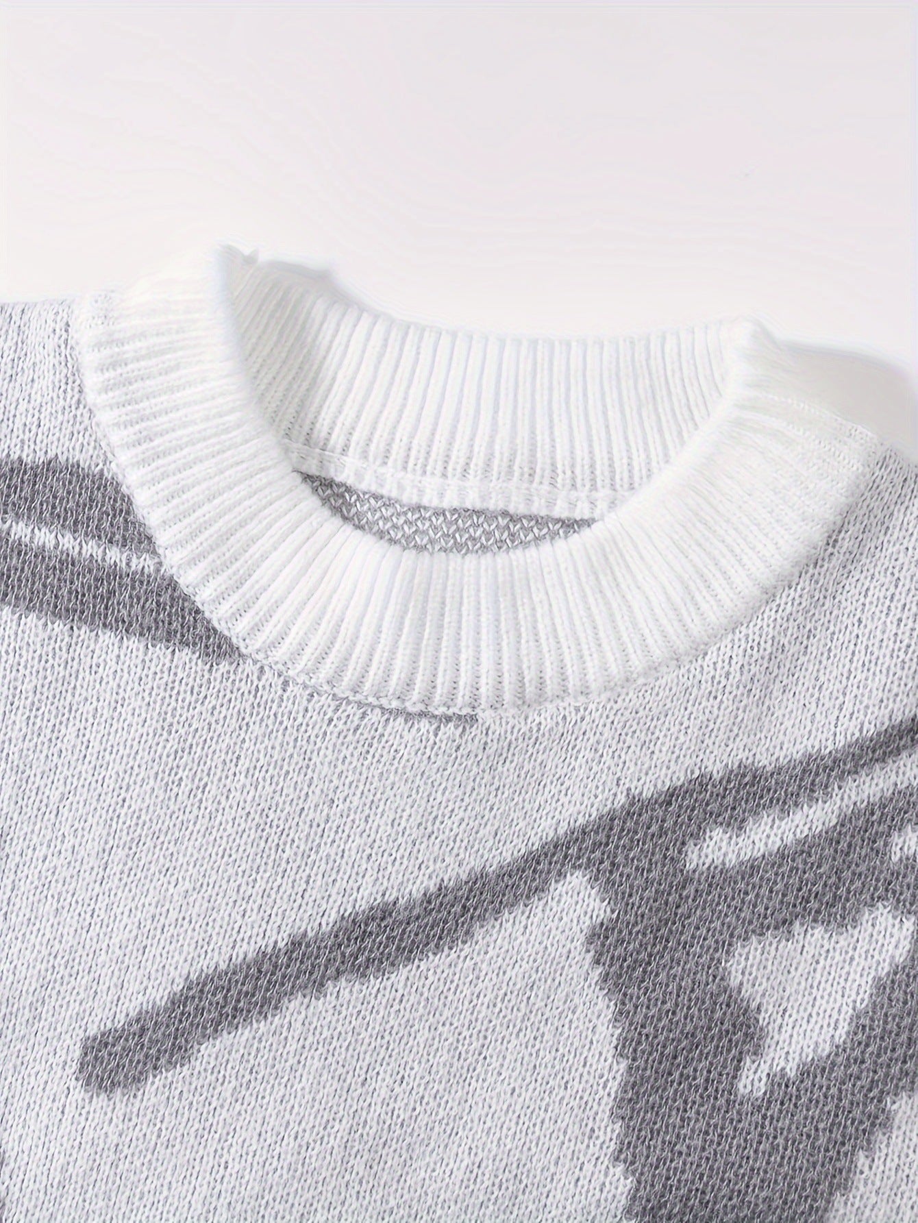 Light Pattern Sweater